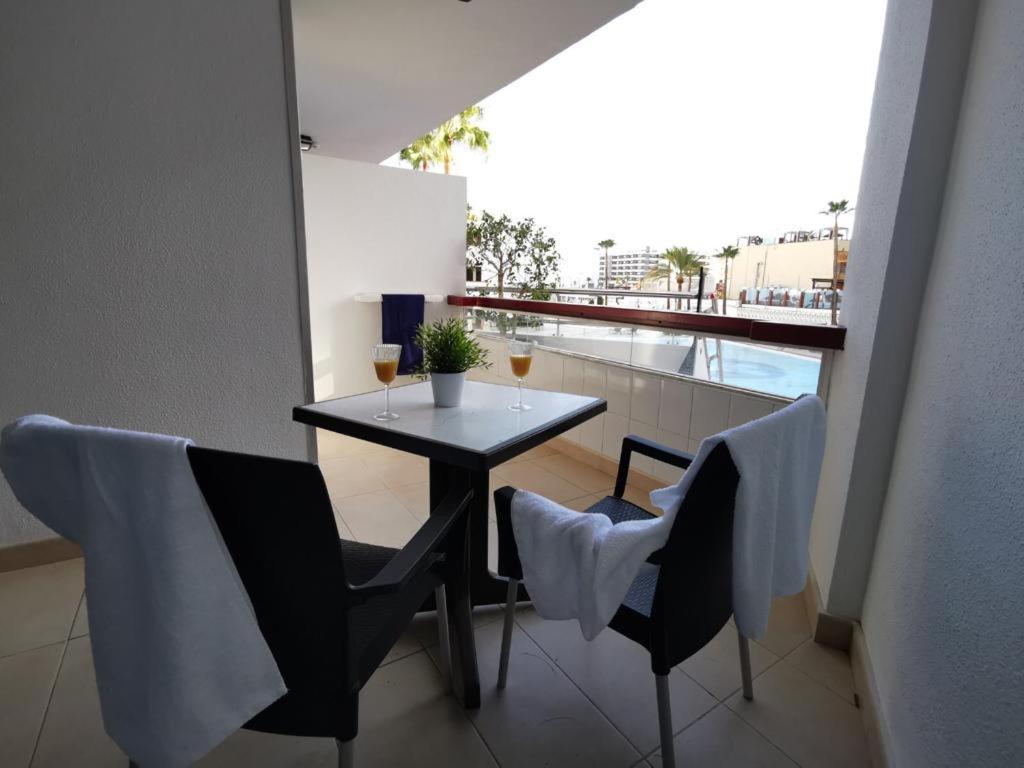 Cherry Top Cake Apartment Плая дел Инглес Екстериор снимка